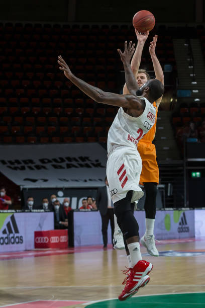 形式从现俱 形式从现俱