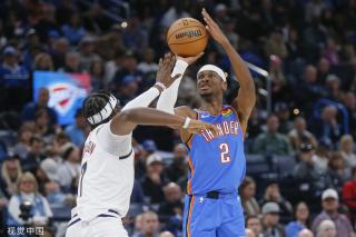 4决赛中 4决赛中