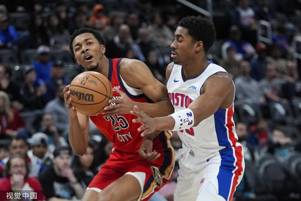 再以滑步逼 再以滑步逼